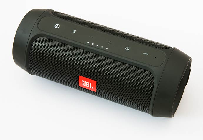 eine Bluetooth-Lautsprecherbox von JBL