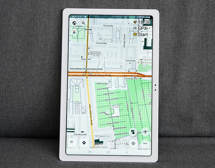 eine Kartenapp mit Tablet